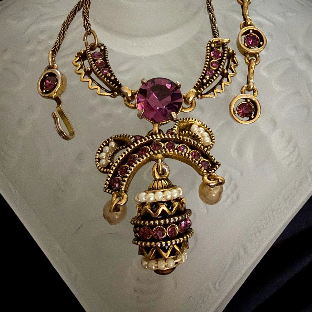 RARE Collectible SIGNED HOLLYCRAFT 1954 Egg Rhinestone Statement Necklace
